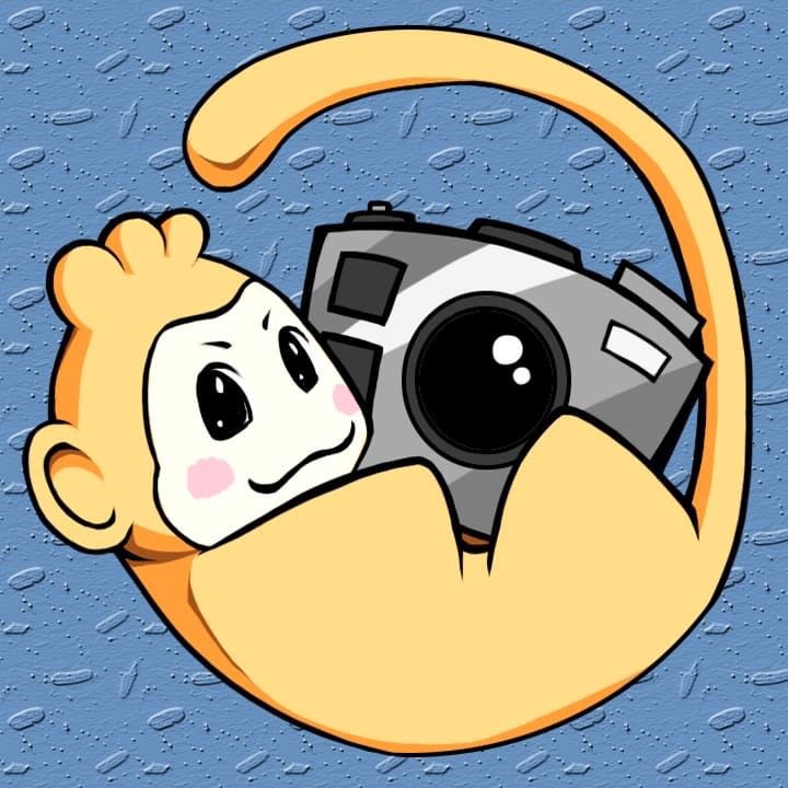Luffy holding a camera — the original OtakuSnap app icon
